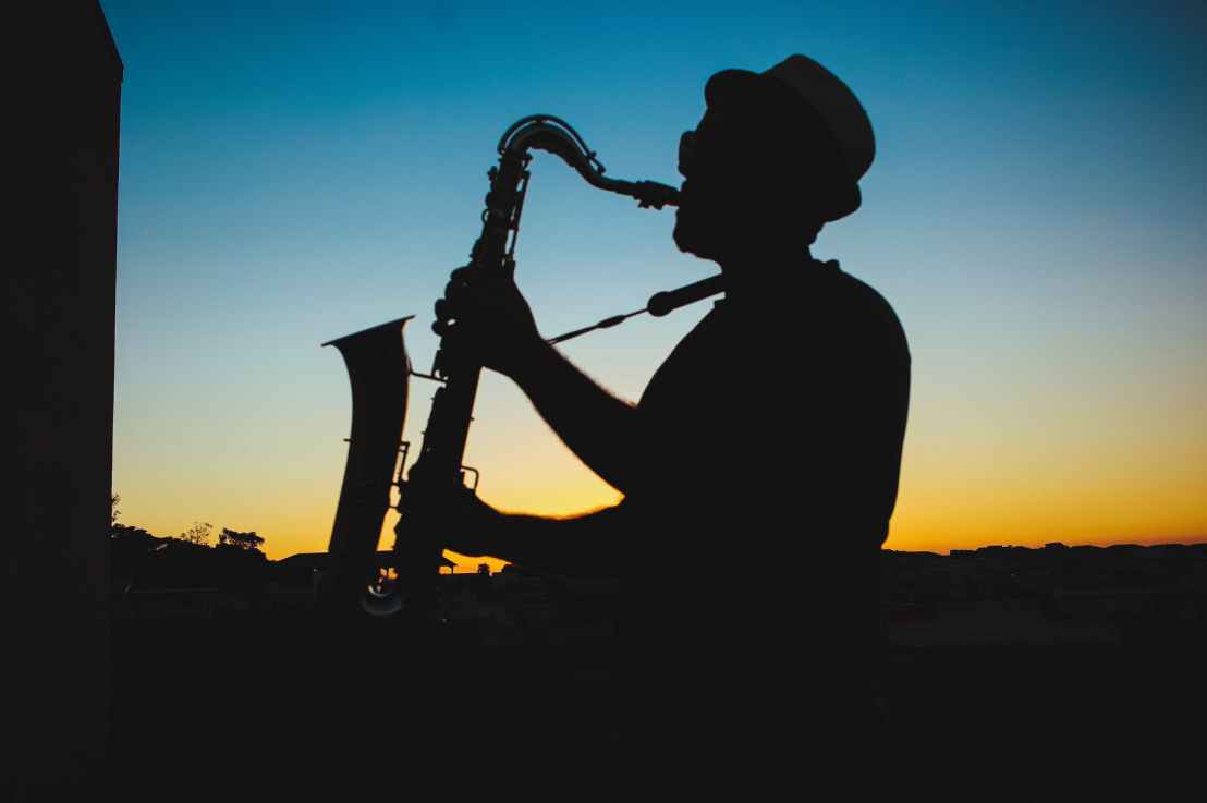 Radio Faux Show Volume 1, Number 17 (June 27, 2021):&nbsp;Saxophones