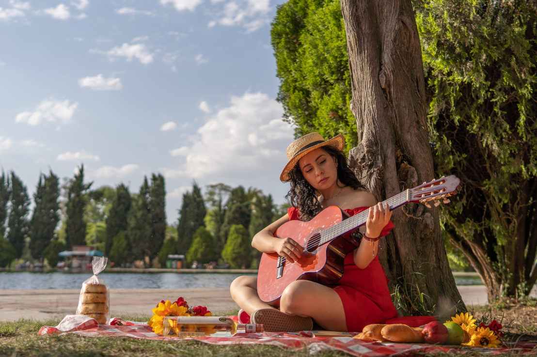 Radio Faux Show Volume 2, Number 32 (September 4, 2022):&nbsp;Food